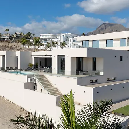 Karat Caldera Ferienhaus *